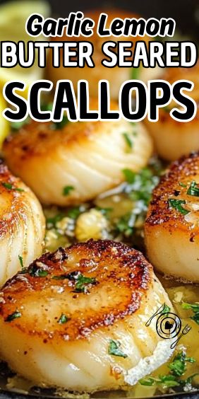 Easy Garlic Lemon Butter Seared Scallops Grill Scallops Recipe, Sea Scallops Seared, Cooking Scallops On The Stove, Scallops Dishes, Oven Baked Scallops, Scallop Ideas, Lemon Butter Scallops Recipe, Garlic Scallops Recipe, Broiled Scallops