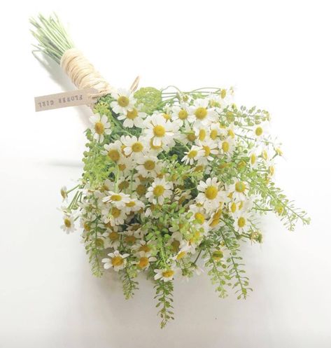 Flower Girl Posy. Tanacetum & Thlaspi green bell.  By Florist - Wildflower Devon Wedding Dreses, Flower Girl Bouquet, Daisy Wedding, Bridal Bouquet Flowers, Wildflower Bouquet, Wedding Flower Girl, Wildflower Wedding, Chamomile Flowers, Sunflower Wedding