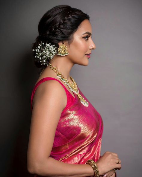 Priya Anand, Hairstyles For Gowns, Trendy Bridesmaids, Hair Style On Saree, Flower Bun, Saree Hairstyles, Traditional Hairstyle, Glamorous Outfits, Bridal Hair Buns