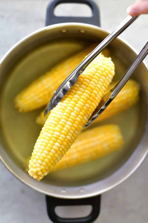 Wondering how long to boil corn on the cob? We've got you covered with this classic boiled corn on the cob recipe. Serve hot with lots of butter and salt. Boiled Corn On The Cob, Boil Corn On The Cob, Boil Sweet Corn, Corn Side Dish, Boiled Corn, How To Cook Corn, Fried Salmon, Air Fryer Dinner Recipes, Air Fryer Healthy