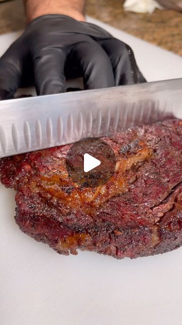 Beatdown BBQ on Instagram: "This the BEST Method for cooking a STEAK and doesn’t require any special equipment! 🥩 Try it out and let me know how you like it? 😊  . . #steak #meat #carnivore #bbq #ribeye #carne #easyrecipes" Recteq Recipes, Cooking Ribeye Steak, Grilled Ribeye Steak, Ribeye Steak Recipes, Steak Dishes, Bbq Steak, Cooking The Perfect Steak, Meat Steak, Bbq Meat