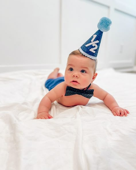 Happy 6 Month Birthday, Half Way To One Ideas, Baby Boy 5 Month Photo Ideas, 6 Month Diy Photo Shoot, 6 Month Old Birthday Ideas, 5 Months Old Photoshoot, Half Birthday Photoshoot Boy, Half Birthday Ideas For Boys 6 Months, Diy 6 Month Photoshoot