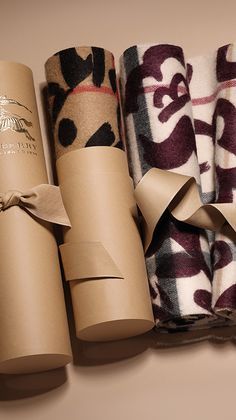 1000+ ideas about Scarf Packaging on Pinterest Scarf Packaging, Burberry Gifts, Luxury Packaging Design, Packaging Ideas Business, Clothing Packaging, Fashion Packaging, Branded Scarves, Luxury Scarves, Box Packaging Design