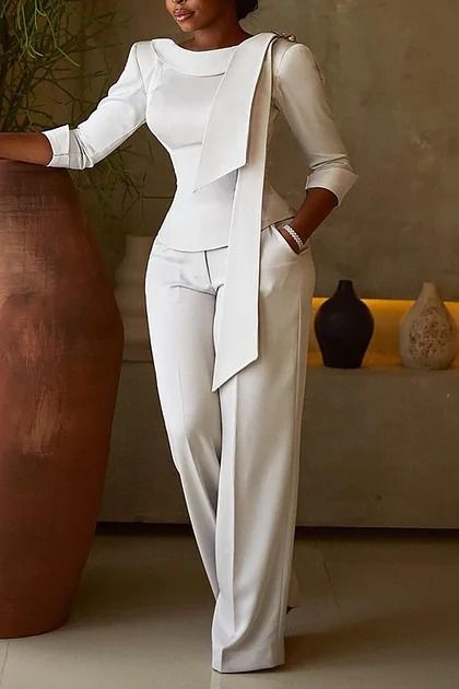 Wedding Dresses 2024 Grad Outfits, Pant Suits For Women, African Tops, Feather Tattoo, Pantsuits For Women, Classy Work Outfits, Graduation Outfit, Fashion 2024, Elegantes Outfit