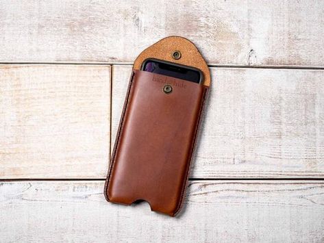 Leather Smartphone Pouch, Leather Phone Sleeve, Leather Belt Case for Phone, custom leather phone ca Custom Leather Phone Case, Third Wedding Anniversary Gifts, Case For Phone, Smartphone Pouch, Crossbody Phone Case, Leather Phone Pouch, Kindle Paperwhite Case, Hand Phone, Maroon Leather