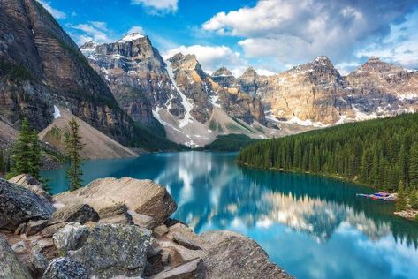 Best Landscape Photography, Cliff Edge, Moraine Lake, Canadian Rockies, Banff National Park, Location Photography, Cool Landscapes, Beautiful Places In The World, Landscape Wallpaper