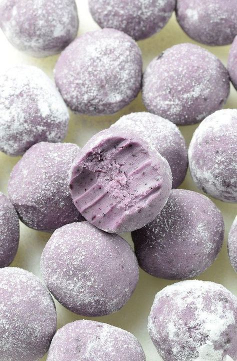 White Chocolate Blueberry Truffles | OMG Chocolate Desserts | Bloglovin’ Blueberry Truffles, Truffle Recipe Easy, Truffle Chocolate, Easy Truffles, Chocolate Blueberry, Dessert Truffles, White Chocolate Truffles, Truffle Recipe, Chocolate Dessert Recipes