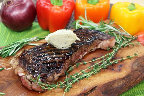 Boursin Cheese Sauce, Chicken Boursin, Cheese Sauce For Steak, Boursin Cheese Recipes, Boursin Recipes, Striploin Steak, Dishes Recipe, Dinner Beef, Steak Dishes