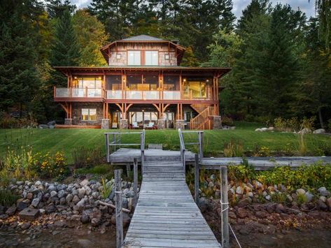 Docks On The Lake, Unique Lake House, Rustic Lake Houses, Barn Siding, Tiny House Interior Design, American Houses, American House, Private Dock, House Blend