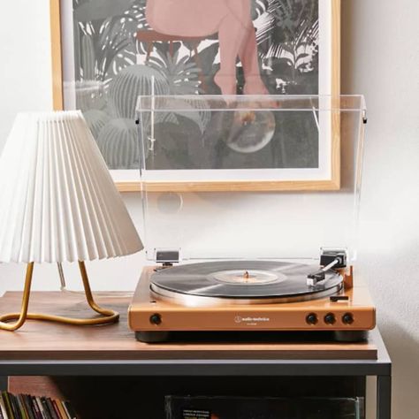 Victrola Record Player Aesthetic, Record Player In Dining Room, Record Player Aesthetic Living Room, Vintage Record Player Aesthetic, Record Player Stand Aesthetic, Living Room Record Player, Vinyl Record Player Aesthetic, Record Player Setup Living Rooms, Record Player Living Room