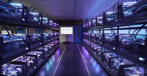 3D Printing: WATCH: BCN3D's vast 3D printing farm - https://3dprintingindustry.com/news/watch-bcn3ds-vast-3d-printing-farm-157880/?utm_source=Pinterest 3d Printing Workshop Design, 3d Printing Wallpaper, 3d Printer Enclosure, Science Gadgets, Desktop 3d Printer, Garage Workshop Organization, Red Office, Retail Technology, 3d Printing Business