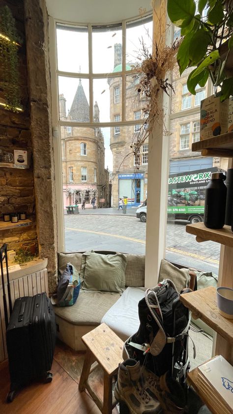 Reading Nook Coffee Shop, Window Sill Reading Nook, Cafe In Edinburgh, Cobbled Streets Aesthetic, Cafe Library Aesthetic, Small Cafe Aesthetic, Edinburgh Cafe, Cabin Core Aesthetic, Coffee House Aesthetic