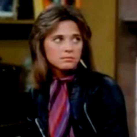 Leather Tuscadero- The tough but nice girl. Pinky Tuscadero, 1970s Glam, Suzi Quatro, 70s Girl, Tv Photo, Game Shows, Online Photo Gallery, Sketch Comedy, Types Of Girls