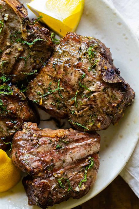 Grilled Lamb Chops Recipe, Slow Cooker Chicken Thigh Recipes, Mint Marinade, Lamb Loin Chop Recipes, Lamb Chops Marinade, Grilled Lamb Chop Recipes, Lamb Marinade, Plan 2023, Slow Cooker Chicken Thighs