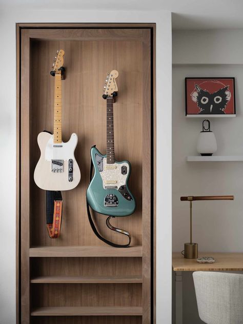 Guitar Room Ideas, Small Music Studio Ideas, Guitar Room Decor, Room Aesthetic Grunge, Studio Apartment Organization, Room Aesthetic Dark, Target Storage, Guitar Storage, Home Music Rooms