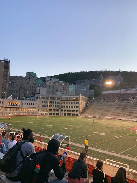 Mcgill University Dorm, Mc Gill University, Mcmaster University Aesthetic, Mcgill University Aesthetic, Reed College Portland Oregon, Mcgill Aesthetic, Soccer Sunset, Montreal Aesthetic, Canada College