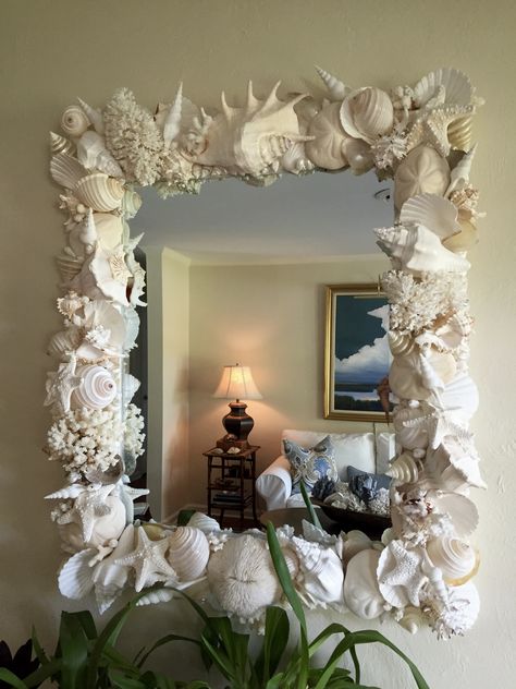 Shell mirrors by Seashore Chic | Seashore-Chic Mirror With Shells, Decoration Theme Marin, Craft Seashells, Decorated Mirrors, Antique Room, Shells Art, Artistic Decor, Decoration Theme, Seashell Mirror