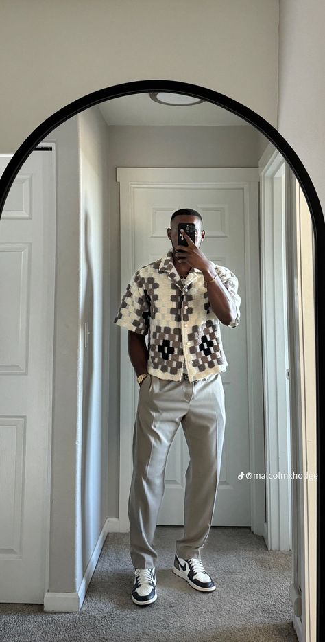 Night At The Club Outfit, Thanksgiving Streetwear Outfit, Brent Faiyaz Inspired Outfits, Celebrity Wedding Suits, Birthday Fits For Guys, Mens Spring Streetwear, Grown Man Aesthetic, Black Men Thanksgiving Outfit, Outfits With Dr Martens Loafers