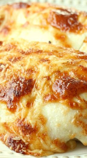 Creamy Swiss Chicken Bake Creamy Swiss Chicken, Swiss Chicken Bake, Chicken Sour Cream, Swiss Chicken, Tandoori Masala, Chicken Bake, Chicken Entrees, Chicken Main Dishes, Chicken Recipes Casserole