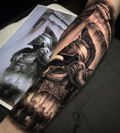 Skin Giants - Be A Giant! en Instagram: “👩🏻 🙏🏻⚡👏⁠ Spartan Warrior⁠ Artist: @dylanwebertattoos⁠ Country: AU⁠ ———————————————————————⁠ ⚜️FOLLOW⚜️ @skingiants for daily tattoos! Sharing…” Spartan Warrior Tattoo, Warrior Tattoo Sleeve, Roman Tattoo, Gladiator Tattoo, Spartan Tattoo, Bauch Tattoos, Knight Tattoo, Men Tattoos Arm Sleeve, Greek Mythology Tattoos