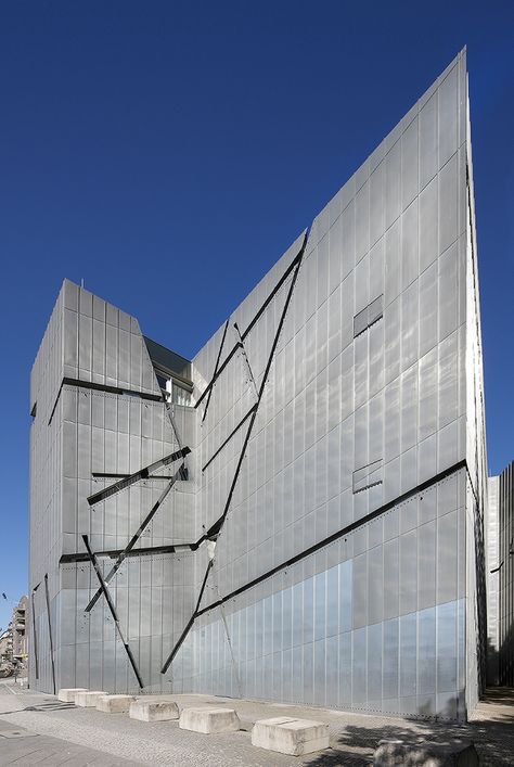 Jewish Museum Berlin, Daniel Libeskind, Berlin Museum, German Architecture, Jewish Museum, Berlin City, Innovative Architecture, Walter Gropius, Memorial Museum