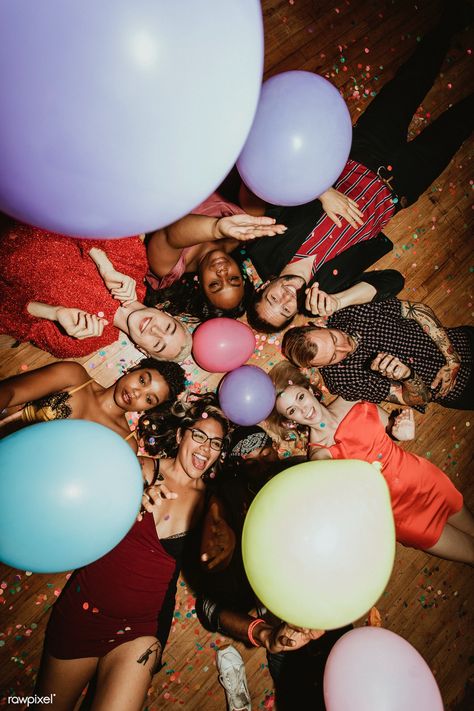 Friends lying on the floor at a party with balloons  | premium image by rawpixel.com / McKinsey Glitter Party Aesthetic, Frat Party Aesthetic, House Party Aesthetic, Aesthetic Friendship, Friends Group Photo, Frat Party, Lying On The Floor, Frat Parties, Party Photoshoot