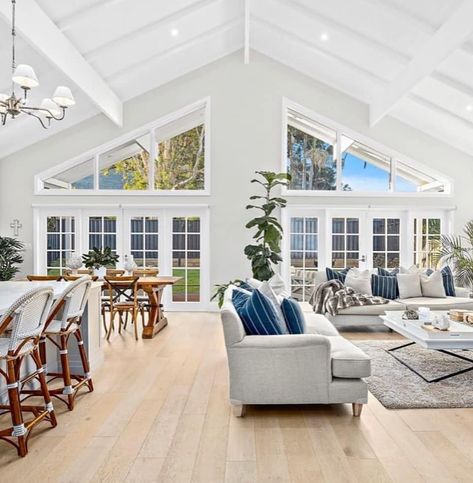 Lavender Hill Interiors on Instagram: “Loving this cathedral ceiling and light filled living space. ​- ​ ​Image via Coastal Hamptons Style ​Photo Belle Property Illawarra ​- ​-…” Wooden Kitchen Ceiling, Kitchen Ceiling Designs, Estilo Charleston, Wooden Pop, Hamptons House Interior, Cathedral Ceiling Living Room, Coastal Hamptons Style, Modern Wooden Kitchen, Hamptons Style Homes