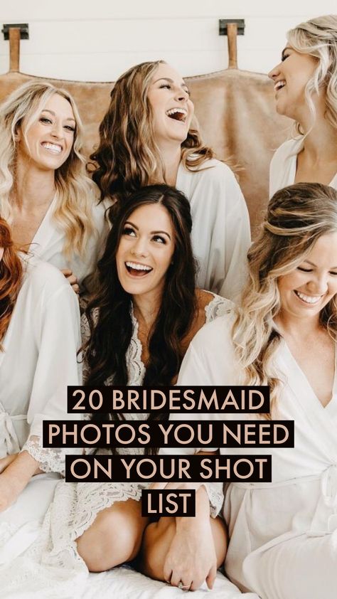 Wedding Robe Photoshoot, Bridesmaid Beach Photoshoot, Unique Bridesmaid Photo Ideas, Bridal Squad Photos, Photo Ideas For Bride And Bridesmaids, Funny Bridal Photos, Cute Bridesmaid Pictures, Brides Maids Photo Ideas, Bride With Bridesmaids Poses