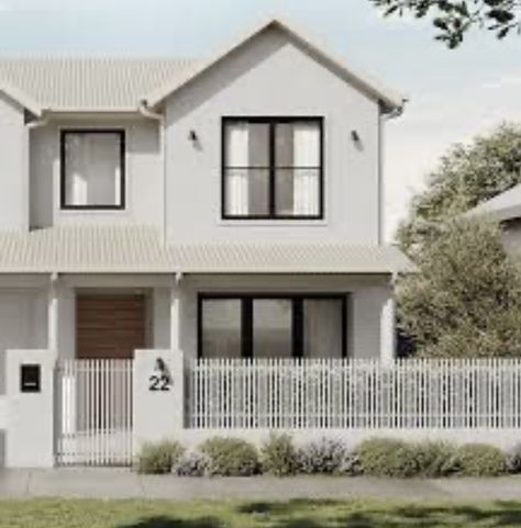 Modern Coastal House Exterior, All White House Exteriors, Queenslander Homes Exterior, Brisbane House, Mcgee Style, Coastal Facade, Hampton Style House, Modern Queenslander, Coastal Houses