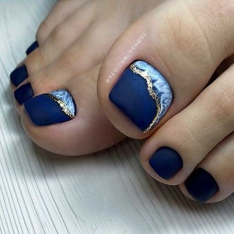 Matte finish dark blue nail polish on short toe nails Blue Toe Nails, Toes Nails, Pedicure Designs Toenails, Pedicure Nail Designs, Gel Toe Nails, Acrylic Toe Nails, Pretty Toe Nails, Cute Toe Nails, Summer Toe Nails