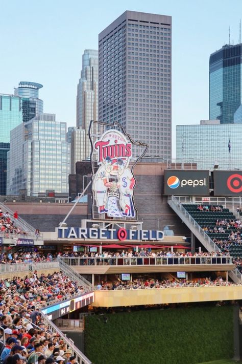 Attending a Minnesota Twins game at Target Field! Click or visit FabEveryday.com for my review and recommendations of what to eat and do at the stadium plus where to stay and what to do with family in the Twin Cities using the Hilton Sport and Summer Fun Package (with discounts on local attractions plus a food and beverage voucher for Target Field). #sponsored #themarquettehotel #HiltonsOfTwinCities #mntwins #visitminneapolis #roadtripofdreams #baseball #familytravel #traveltuesday #fabtravel Target Field Minneapolis, What To Do With Family, Baseball Layouts, Travel Minnesota, Minnesota Summer, Major League Baseball Stadiums, Twins Game, Minneapolis City, Minnesota Twins Baseball