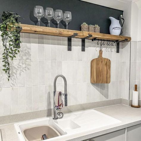 Actual Tiles Tile Splashback Kitchen, Modern Kitchen Ceiling, Wall Tiles Bathroom, Wall Tiles Kitchen, Kitchen Feature Wall, Brick Wall Tiles, White Brick Wall, Tile Splashback, White Kitchen Tiles