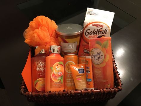 Orange You Glad It's Summer, Orange Gift Basket Ideas For Him, Orange Gifts Ideas, Color Themed Gift Baskets Orange, Orange Gift Ideas, Orange Gift Basket Ideas, Orange Themed Gift Basket, Orange Gift Basket, Circut Joy