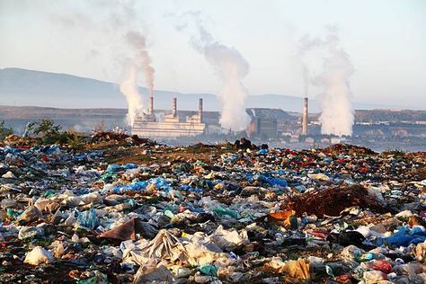 176,432 Land Pollution Stock Photos, Pictures & Royalty-Free Images - iStock Air Pollution Pictures, Land Pollution, Pollution Pictures, تلوث المياه, Pencemaran Air, Waste To Energy, Industrial Waste, Environmental Problem, Noise Pollution