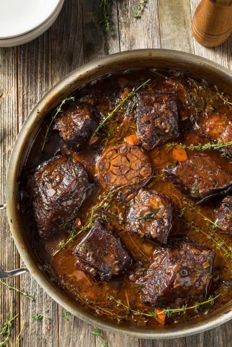 Cooking Short Ribs, Braised Short Ribs Recipe, Beef Short Rib Recipes, Pork Schnitzel, Short Ribs Recipe, Braised Short Ribs, Beef Chuck, Beef Short Ribs, Braised Beef