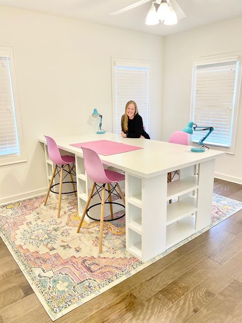 Dream Art Studio Inspiration, Large Craft Room Ideas, Craft Office Ideas, Small Craft Room Ideas Diy, Cricut Room Ideas, Craft Room Set Up, Ultimate Craft Room, Craft Room Table, Basement Craft Rooms