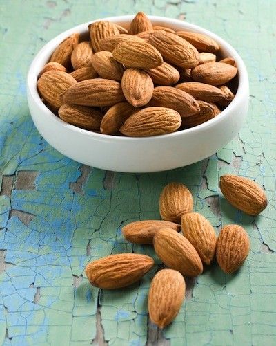 Nuts Clean Protein, Learn Yoga, God Mat, Healthy Food Choices, Healthy Nutrition, Nutrition Tips, Pecans, Diet And Nutrition, Nutrition Recipes