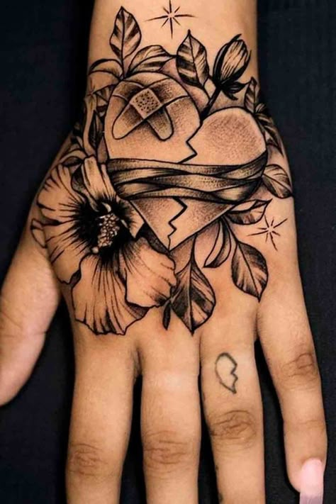 Paws Tattoo Ideas, Cute Arm Tattoos, Paws Tattoo, Koch Tattoo, Palm Size Tattoos, Tattoo Ideas Feminine, Feminine Tattoo Ideas, Tattoo 2024, Bauch Tattoos