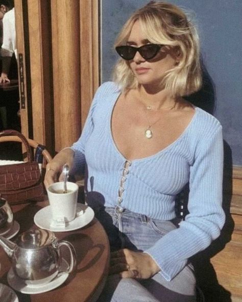 Best Cardigans, Sweater Outfits Fall, Cute Cardigans, French Girls, Mode Inspo, French Girl, Fall Sweaters, Looks Vintage, Who What Wear