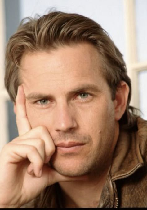 Yellowstone Series, Kevin Costner, Tv Actors, Famous Men, Handsome Actors, Hollywood Actor, Hollywood Celebrities, Good Looking Men, American Actors