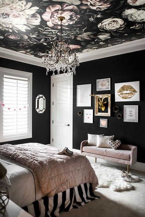 Black Rooms, Bilik Tidur, Bedroom Sets Queen, Queen Bedroom, Bedroom Black, घर की सजावट, Wallpaper Bedroom, The Ceiling, Teen Bedroom