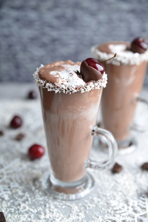 Cherry Hot Chocolate, Chocolate Dipped Cherries, Hot Chocolate Powder, Birthday 13, Cherry Tea, Diy Hot Chocolate, Hot Chocolate Coffee, Sugar Free Vegan, Chocolate Powder