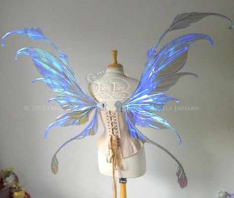 Fairy Themed Wedding, Fairy Photography, Costume Wedding, Fairy Cosplay, Wedding Halloween, Fantasy Props, The Dark Crystal, Wings Design, Fantasias Halloween