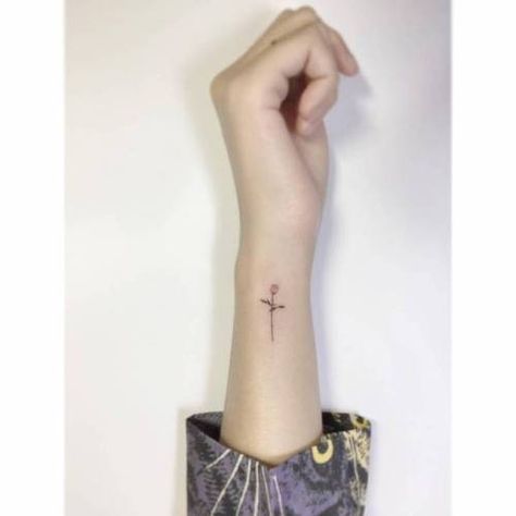 Small Cross Tattoos, Tato Salib, Pink Rose Tattoos, Simple Tattoos For Women, Cross Tattoos For Women, Chic Tattoo, Rosen Tattoo, Small Wrist Tattoos, Wrist Tattoos For Women