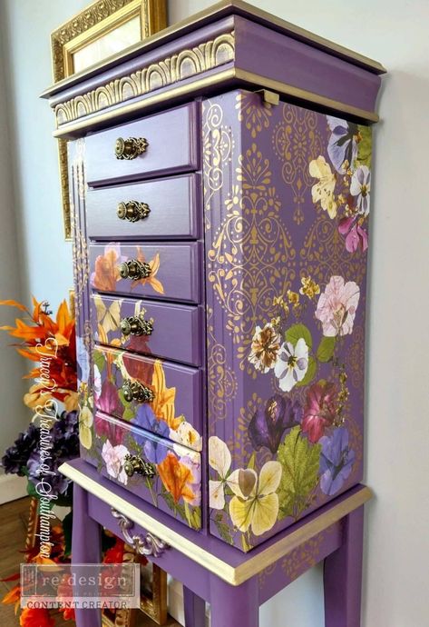 Furniture Craft, Decor Transfers, Wall Art Diy, Painted Jewelry Boxes, Decoupage Furniture, Painting Vintage, Painting Furniture Diy, Funky Painted Furniture, Funky Furniture