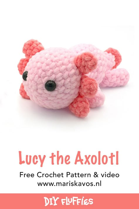 This is an almost no sew amigurumi crochet pattern. including a full video tutorial to show you how to create a cute Axolotl. This little sea animal is so much fun to make! The small axolotl has a great keychain size. Diy Fluffies, Axolotl Crochet Pattern, Axolotl Crochet, Beginning Crochet, Cute Axolotl, Crochet Case, Fall Crochet Patterns, Step By Step Crochet, Crochet Animals Free Patterns