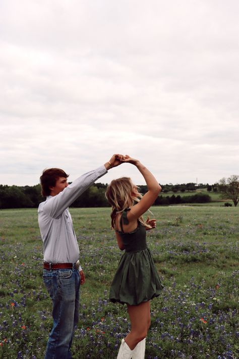 Outside Anniversary Pictures, Couple Dating Pictures, Boyfriend Pictures Professional, Fun Pictures With Boyfriend, Cute Couple Poses For Dances, Couple Bluebonnet Photos, Photoshop Ideas For Couples, Couples Bluebonnet Pictures, Casual Fall Couples Photoshoot