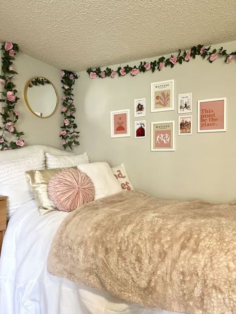 Pink And White Dorm, Pink And White Dorm Room, Uconn Dorm, Hot Pink Dorm, Floral Dorm Room, Light Pink Dorm Room, Unc Dorm, Pink Dorm Room Ideas, White Dorm Room