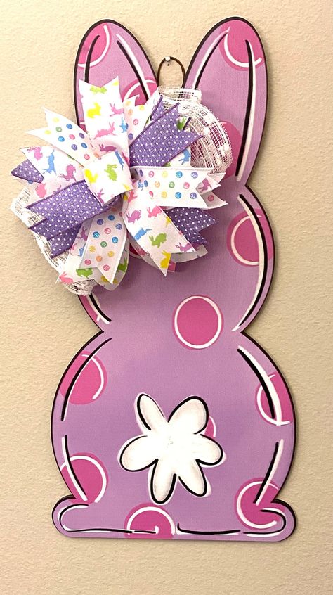 Business Front Door, Easter Egg Door Hanger, Front Door Purple, Figures Painting, April Ideas, Easter Bunny Door Hanger, Seasonal Signs, Easter Tree Ornaments, Easter Flower Arrangements