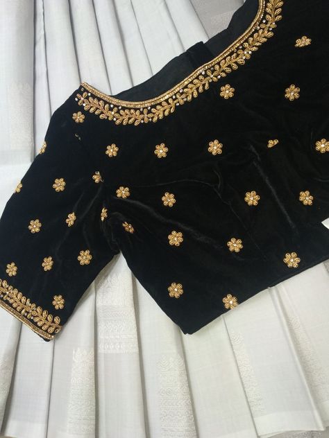 Simple Work On Velvet Blouse, Velvet Blouse Hand Designs, Simple Velvet Blouse Work Designs, Black Handwork Blouse, Black Blouse Maggam Work Designs, Velvet Blouse Patterns Saree, Velvet Blouse Embroidery Designs, Velvet Blouse Work Designs, Chickenkari Lehenga